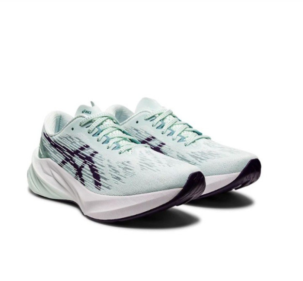 Asics novablast 3 42 krossovkalari crossasics