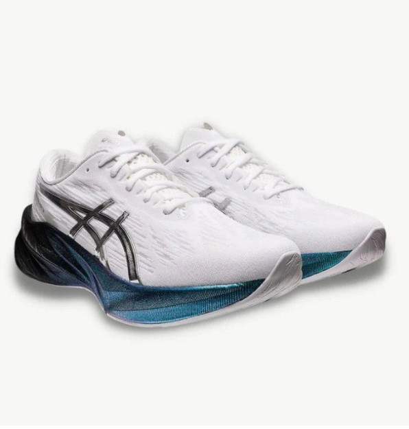 Кроссовки ASICS Novablast 3 crossasics 43