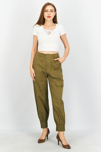 45 yoshli onalar ishtirokida porno tomosha qiling