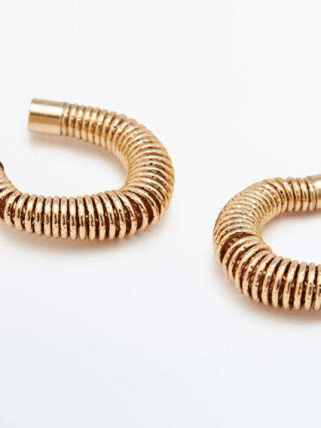 Qisqa yubkalardagi sexy qizlar fotosuratlari