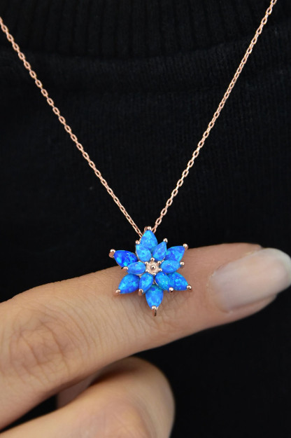 Oltin dush bilan qattiq porno